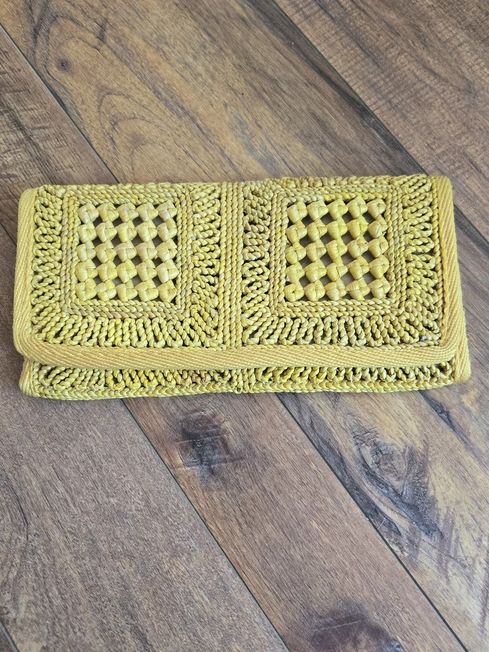 Vintage Yellow Macrame' Woven Raffia Clutch Purse 60-70' The Bon